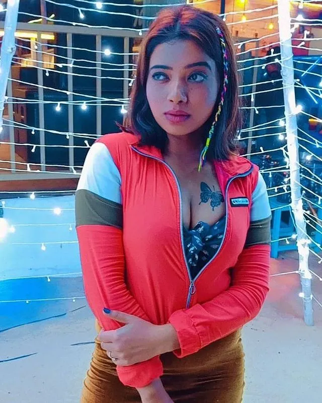 rekha mona sarkar